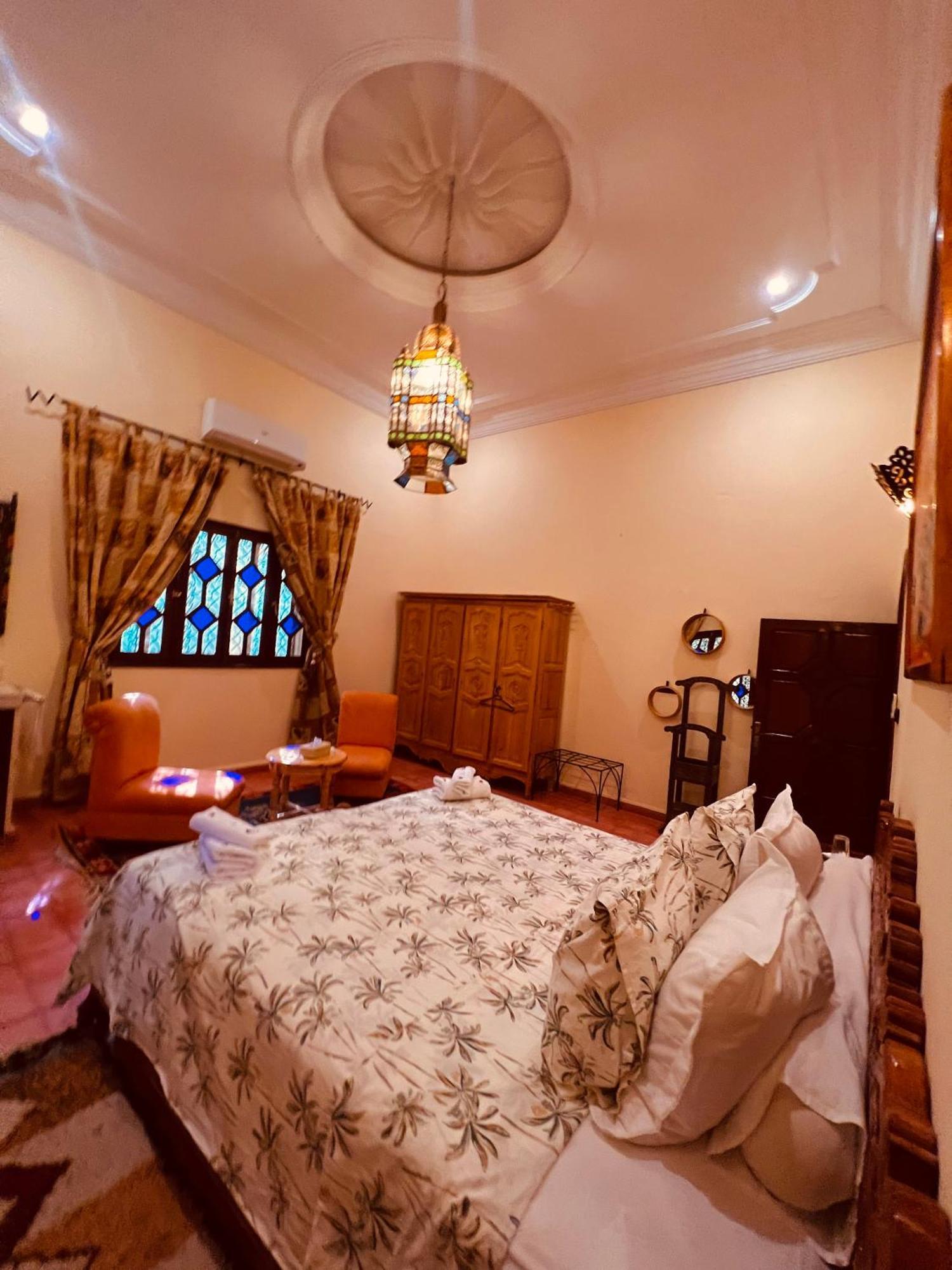Riad Le Petit Jardin Загора Экстерьер фото
